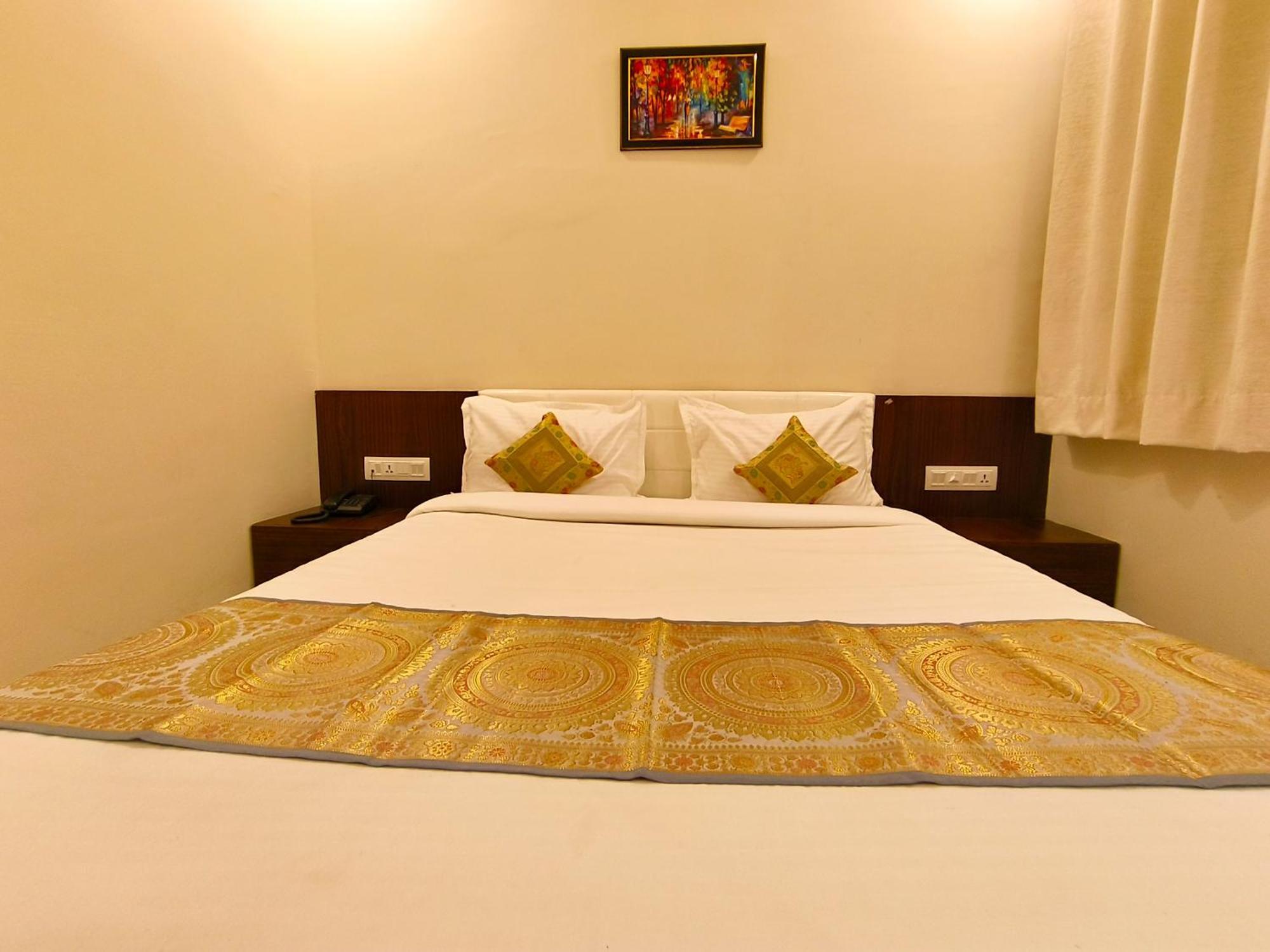 Hotel Veer Palace Near Udaipole Udajpur Zewnętrze zdjęcie